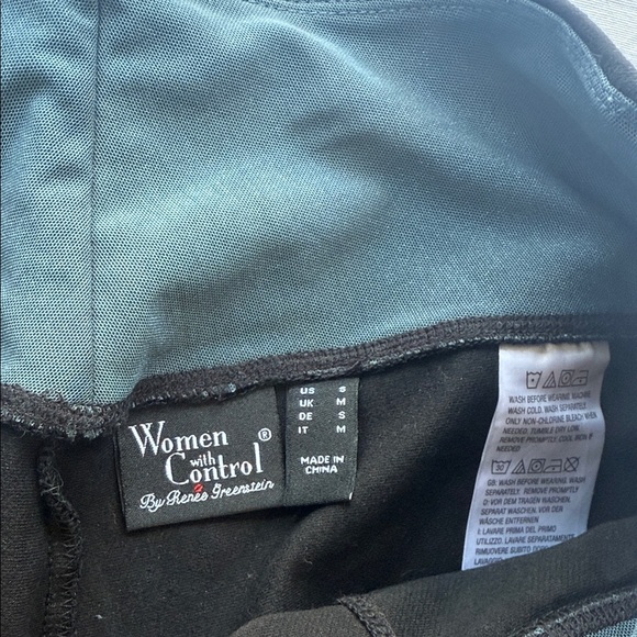 Women with Control Black High-Waisted Leggings - Picture 2 of 4